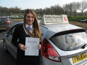 23 March 2015 - Eloise passed 1st time with ´ZERO´ driving faults! Well done El, that was an absolutely brilliant result and with a really nice compliment from the Driving Examiner....